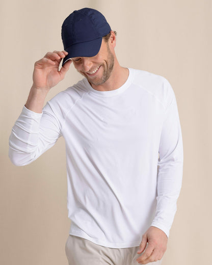 brrr°®-illiant Performance Long Sleeve Tee | Southern Tide Featured