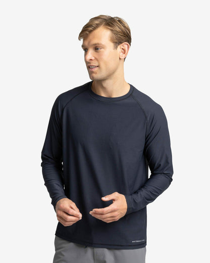 brrr°®-illiant Performance Long Sleeve Tee | Southern Tide Featured