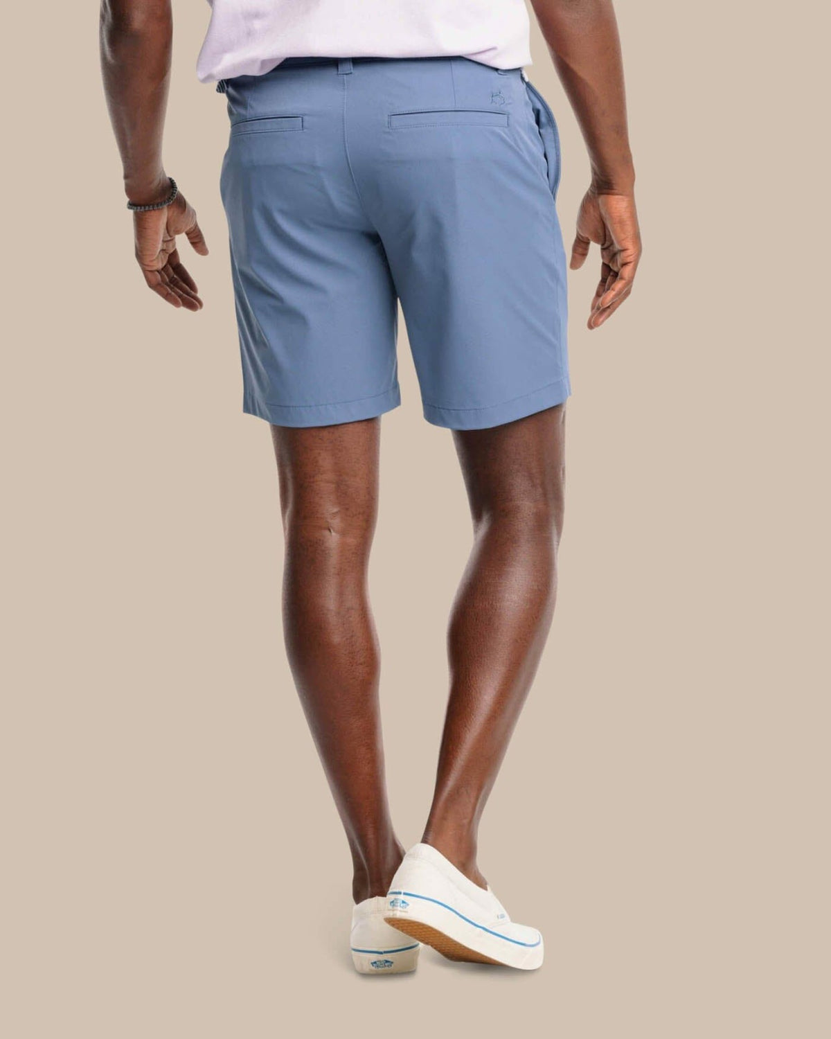 brrr°®-die 8 Inch Performance Golf Short - Dark Seas | Southern Tide Quality