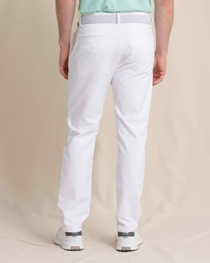 Jack Performance Pant - Classic White | Southern Tide Signature