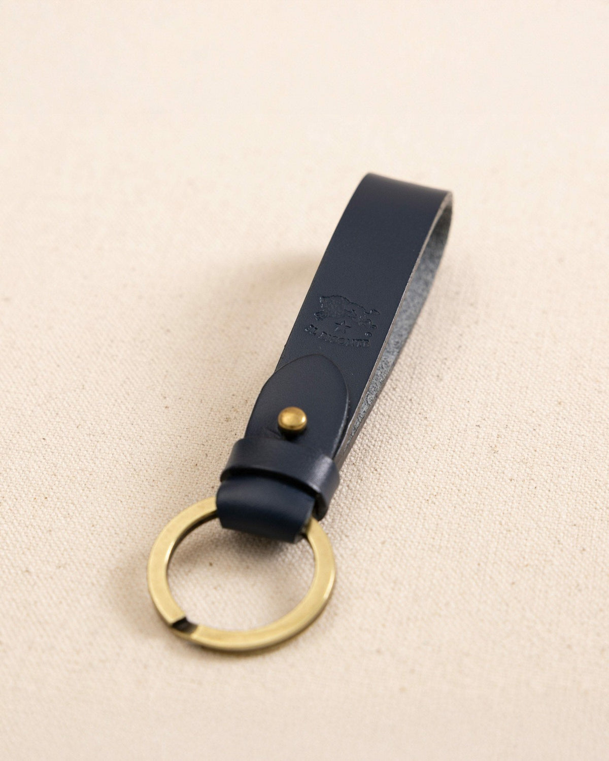 Il Bisonte Classic Key Fob | Southern Tide Sale