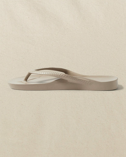 Archies Taupe Arch Support Flip Flop | Southern Tide New