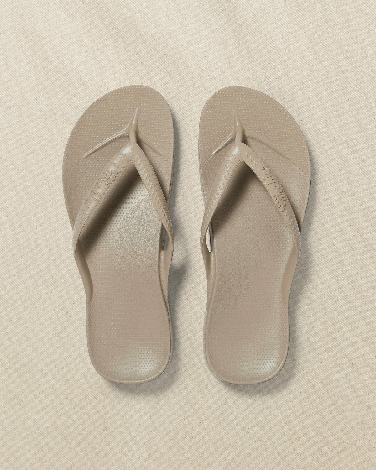 Archies Taupe Arch Support Flip Flop | Southern Tide New