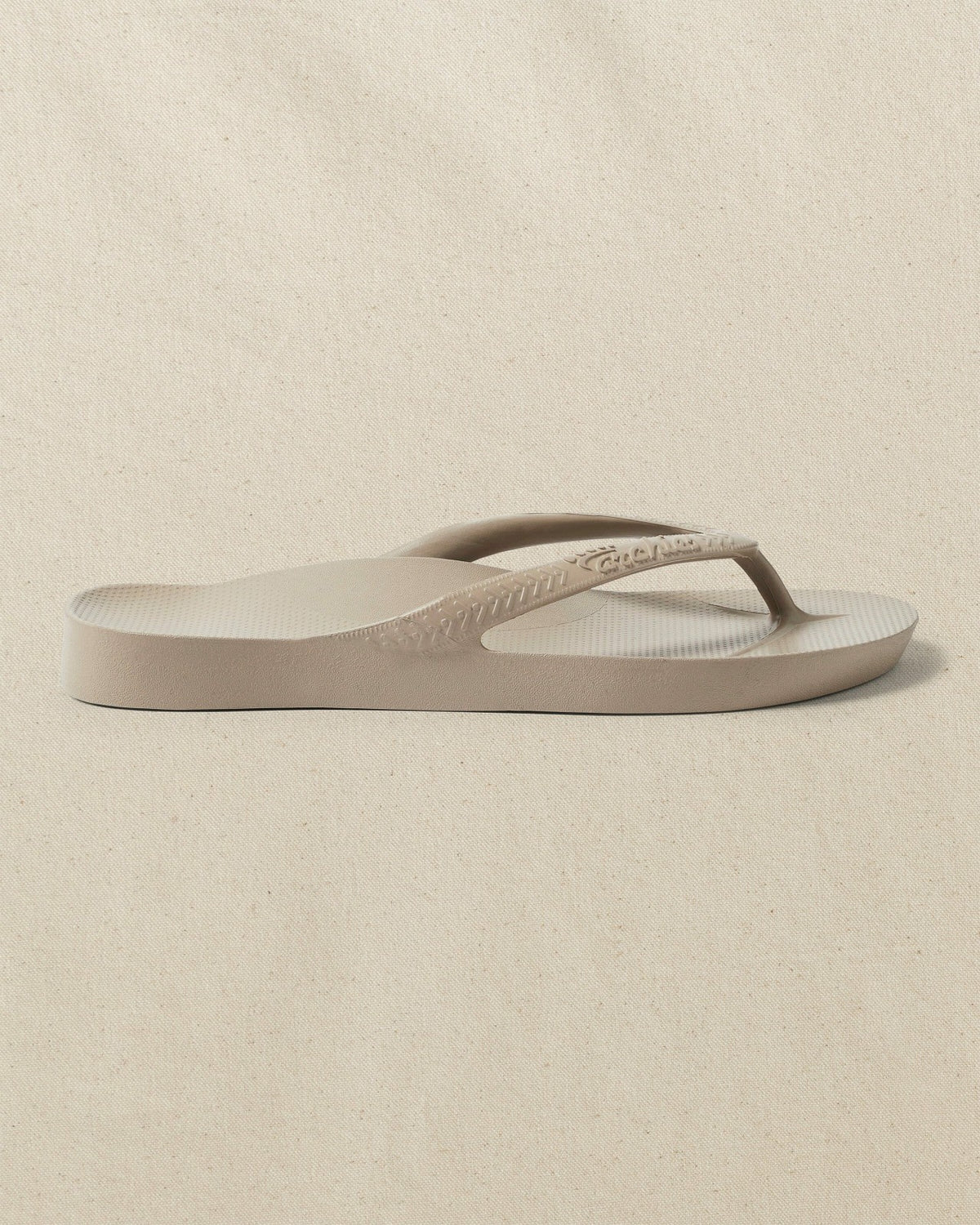 Archies Taupe Arch Support Flip Flop | Southern Tide New