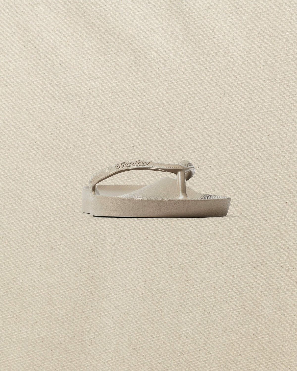 Archies Taupe Arch Support Flip Flop | Southern Tide New