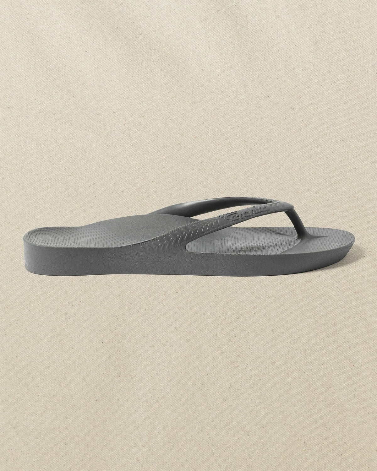 Archies Charcoal Arch Support Flip Flop | Southern Tide Best Seller