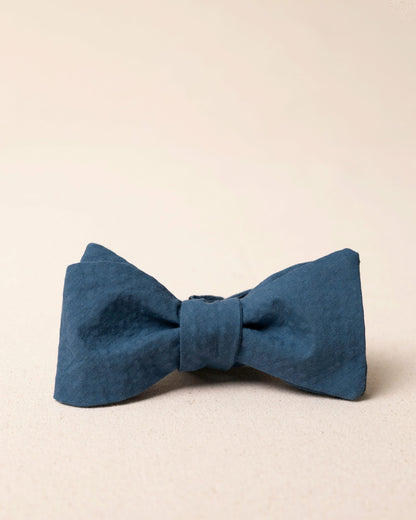 High Cotton Nautical Blue Seersucker Bow Tie | Southern Tide Everyday
