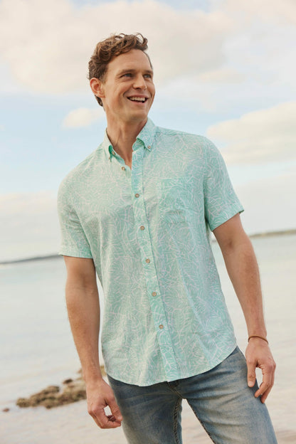 Beach Palms Linen Rayon Short Sleeve Sport Shirt | Southern Tide Sale