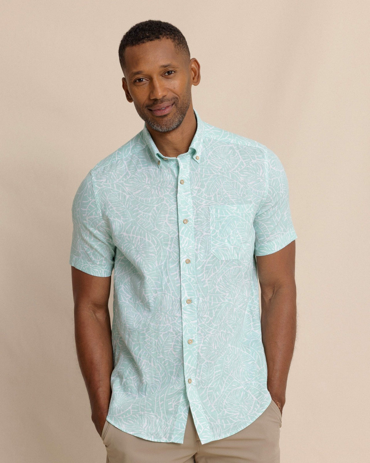 Beach Palms Linen Rayon Short Sleeve Sport Shirt | Southern Tide Sale