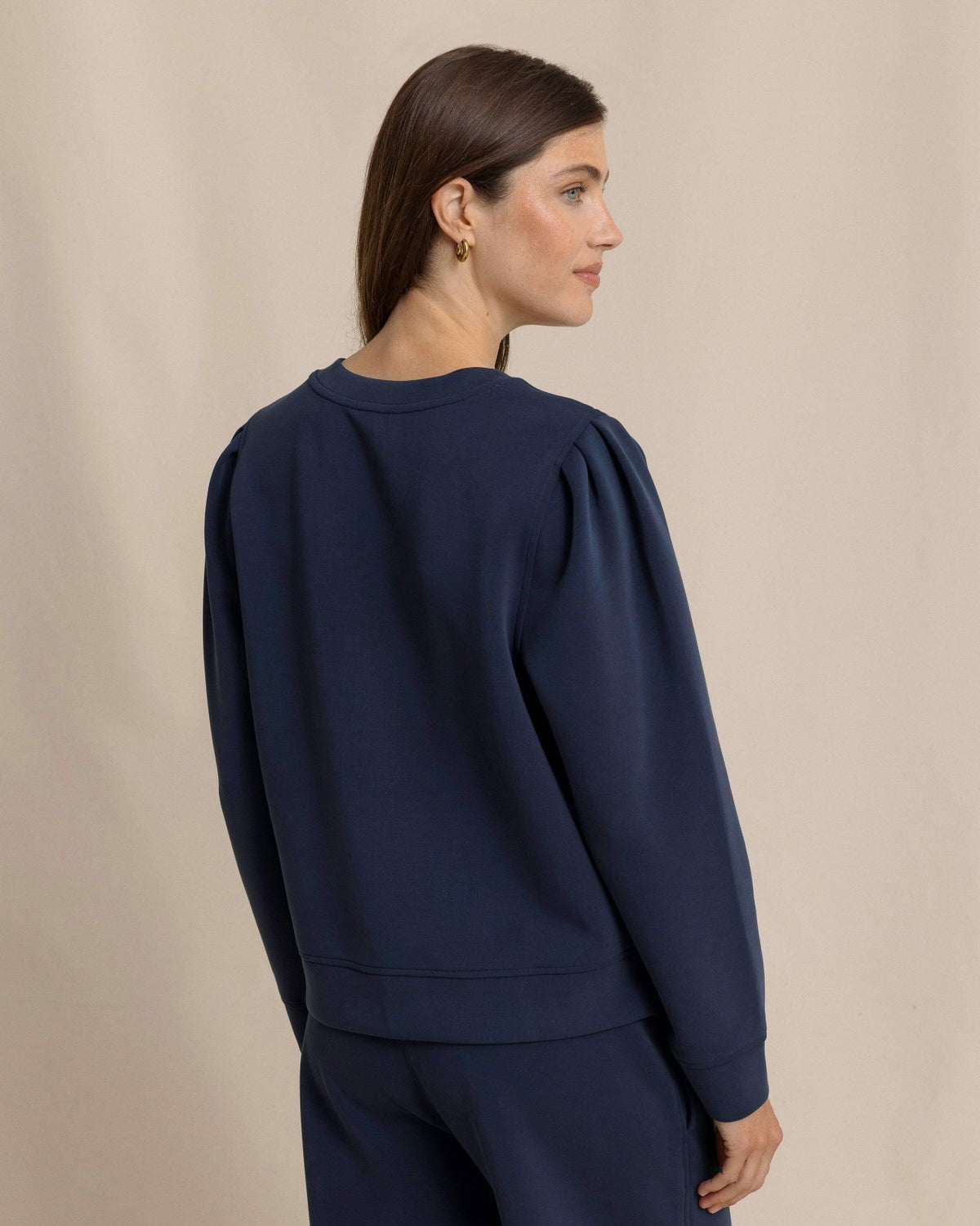 Sara Lounge Pullover | Southern Tide Latest