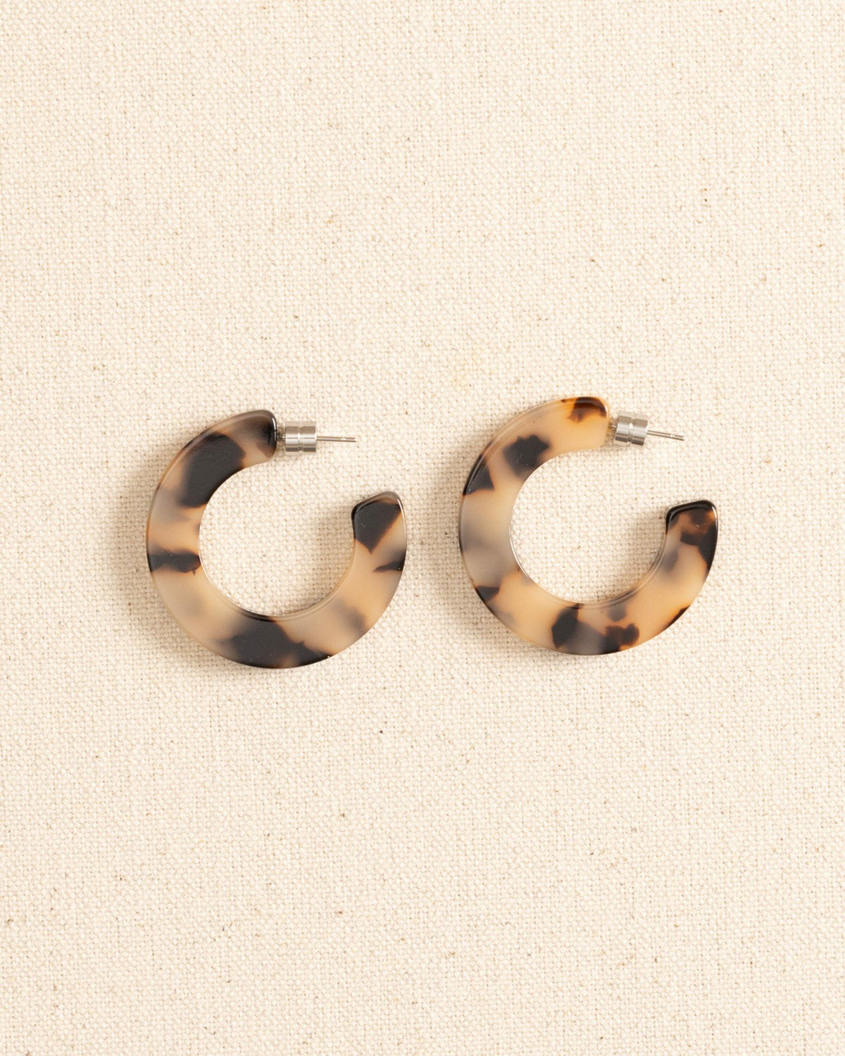 Kate Hoop Earrings | Southern Tide Recommended
