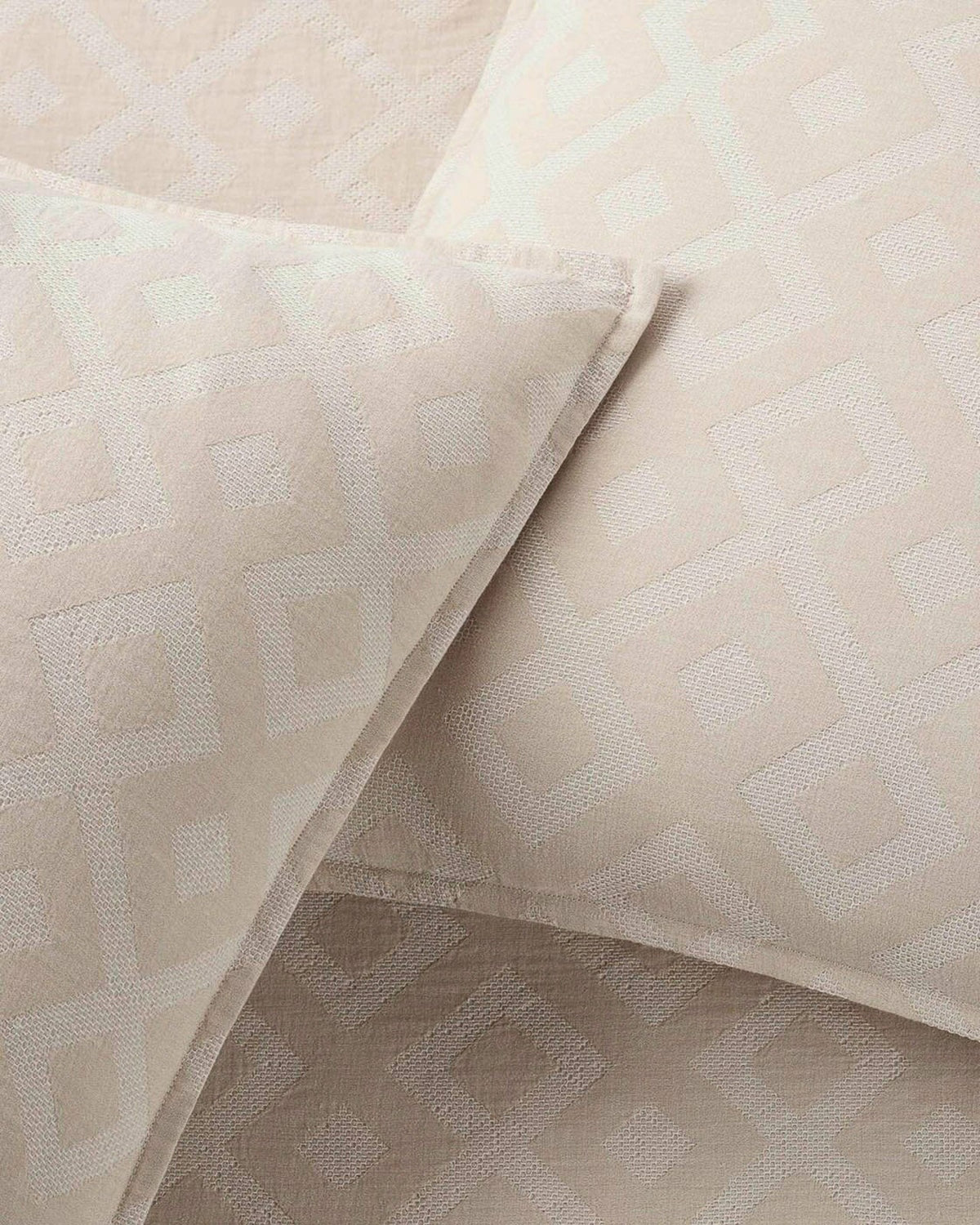 Southern Tide Pawley's Island Tan Comforter Set | Southern Tide Classic