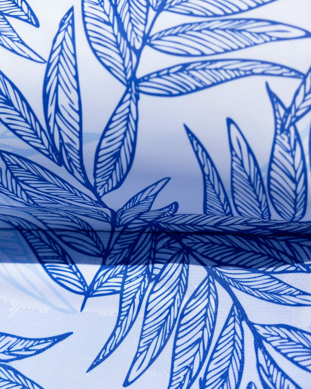 Blue Palms Pool Float | Southern Tide Essential