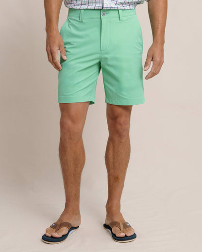 brrr°®-die 8 Inch Performance Golf Short - Green | Southern Tide Classic