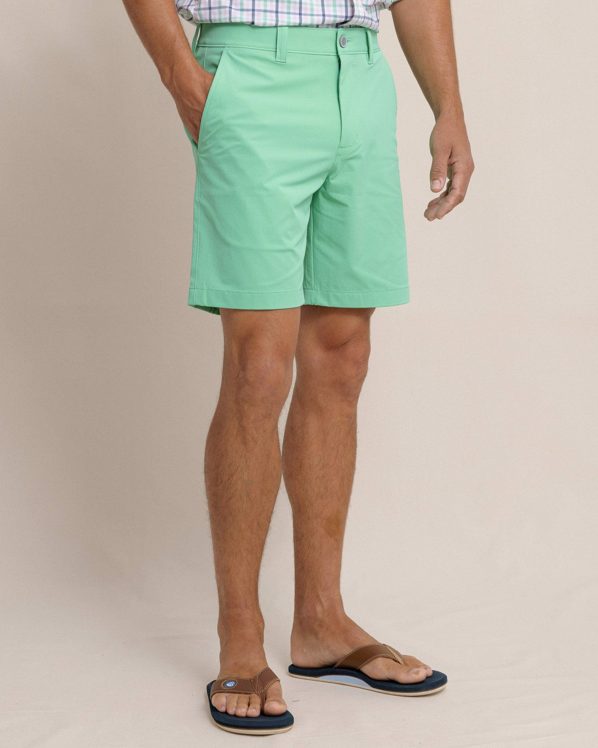 brrr°®-die 8 Inch Performance Golf Short - Green | Southern Tide Classic